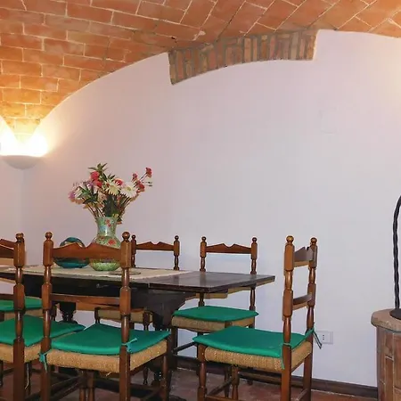 Five-bedroom Holiday In -pg- Pilonico Materno