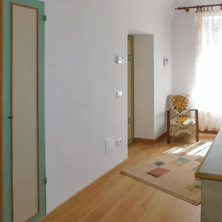 Five-bedroom Holiday In -pg- *